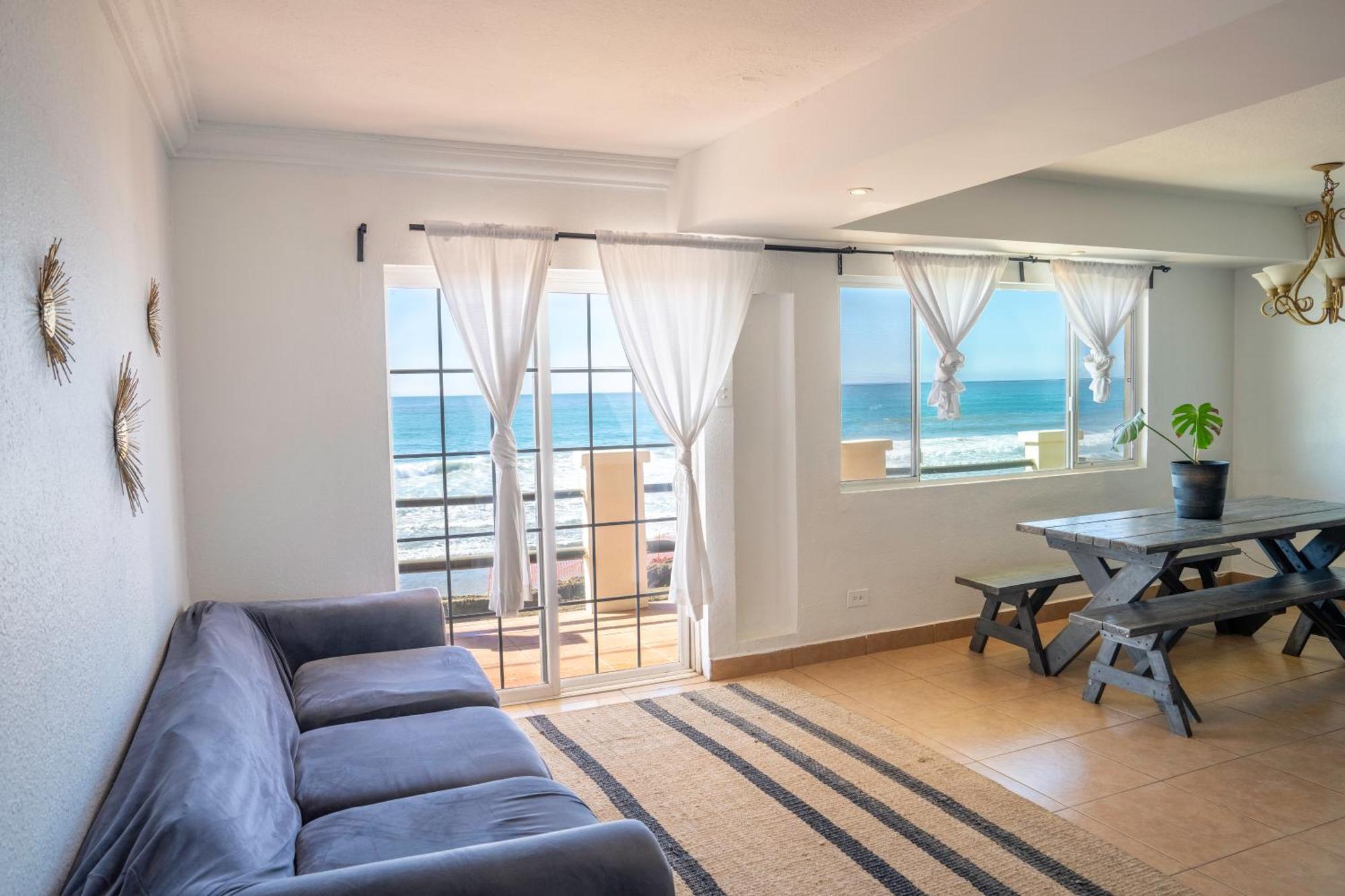 Beachfront Two Bedroom With 3 Beds Tijuana Kültér fotó